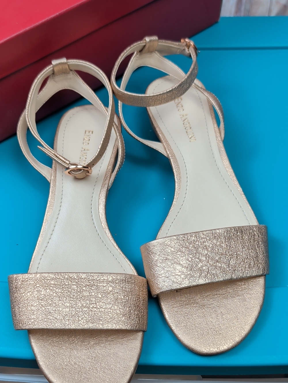 Enzo Angioloni Metallic Sandals 8.5 New Nwt